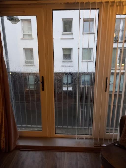 בלפסט Modern 2-Bedroom City Apartment With Free Parking מראה חיצוני תמונה